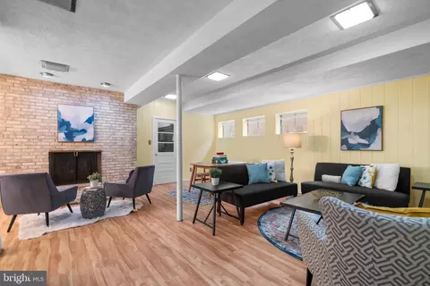 Living - 9208 Colesville Rd, Silver Spring, MD 20910 photo 5 of 5