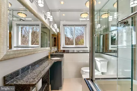 Bath - 9208 Colesville Rd, Silver Spring, MD 20910 photo 2 of 4