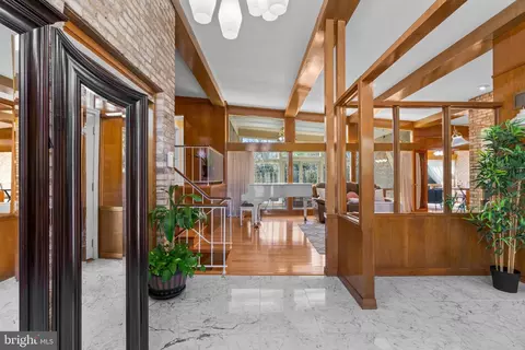 Entry Way - 9208 Colesville Rd, Silver Spring, MD 20910 photo 1 of 1