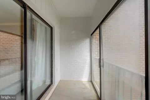 Bath - 15320 Pine Orchard Dr #83-2K, Silver Spring, MD 20906 photo 9 of 9