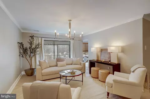 Living - 15320 Pine Orchard Dr #83-2K, Silver Spring, MD 20906 photo 1 of 5
