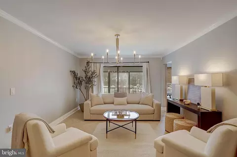 Living - 15320 Pine Orchard Dr #83-2K, Silver Spring, MD 20906 photo 2 of 5