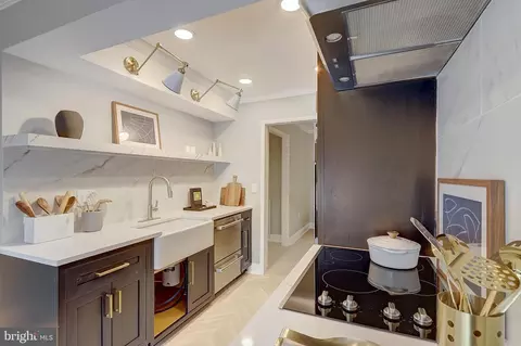 Bath - 15320 Pine Orchard Dr #83-2K, Silver Spring, MD 20906 photo 1 of 9