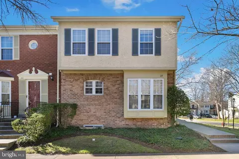 22 Tynewick Ct #22-36, Silver Spring, MD 20906
