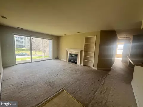 Living - 13701 Modrad Way #9C-13, Silver Spring, MD 20904 photo 2 of 3