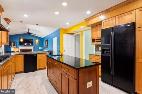 Kitchen - 13501 Winding Trail Ct, Silver Spring, MD 20906 photo 3 of 3