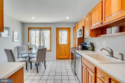 12816 Middlevale Ln, Silver Spring, MD 20906 photo 18