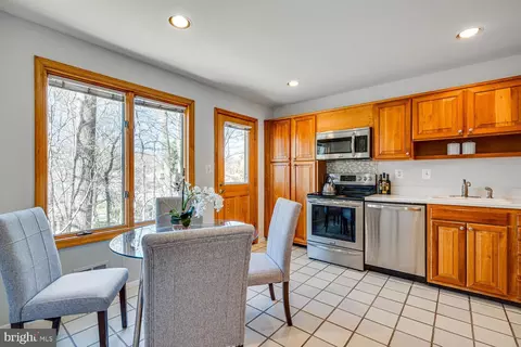 12816 Middlevale Ln, Silver Spring, MD 20906 photo 16