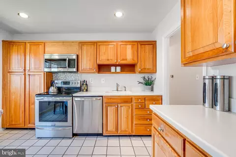 12816 Middlevale Ln, Silver Spring, MD 20906 photo 17