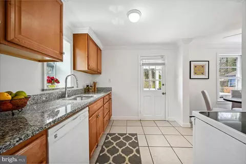 9912 Gardiner Ave, Silver Spring, MD 20902 photo 6