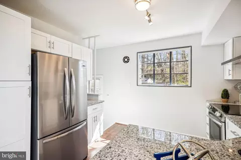 Kitchen - 4408 Emden St, Silver Spring, MD 20906 photo 3 of 4
