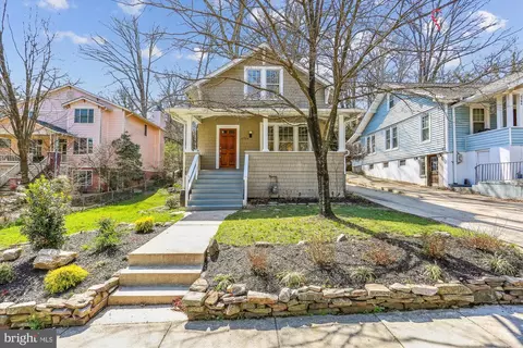 6704 Westmoreland Ave, Takoma Park, MD 20912