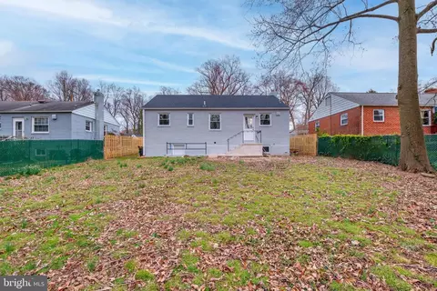 Exterior - 11528 Soward Dr, Silver Spring, MD 20902 photo 4 of 4