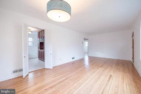 Entry Way - 11528 Soward Dr, Silver Spring, MD 20902 photo 1 of 4