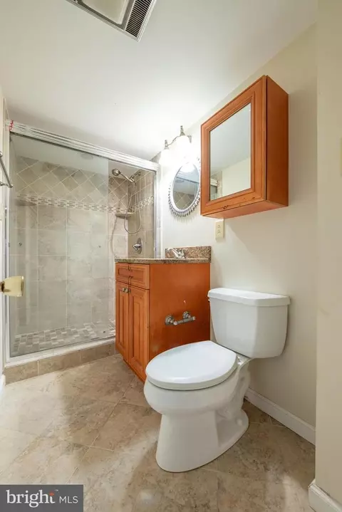 Bath - 11528 Soward Dr, Silver Spring, MD 20902 photo 2 of 2