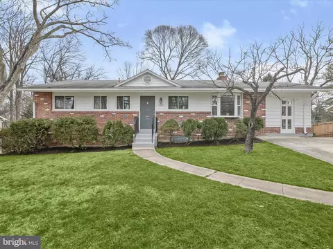 11207 Waycross Way, Kensington, MD 20895