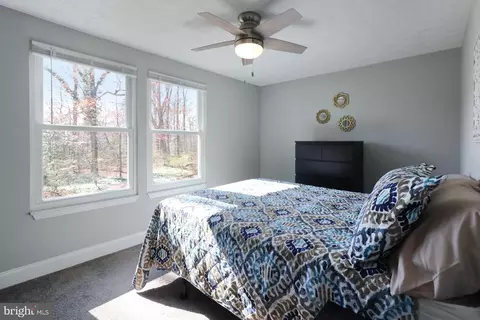 1115 Sandy Hollow Ct, Silver Spring, MD 20905 photo 12