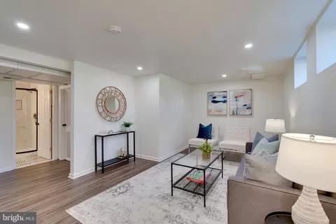 Living - 214 Dale Dr, Silver Spring, MD 20910 photo 6 of 8