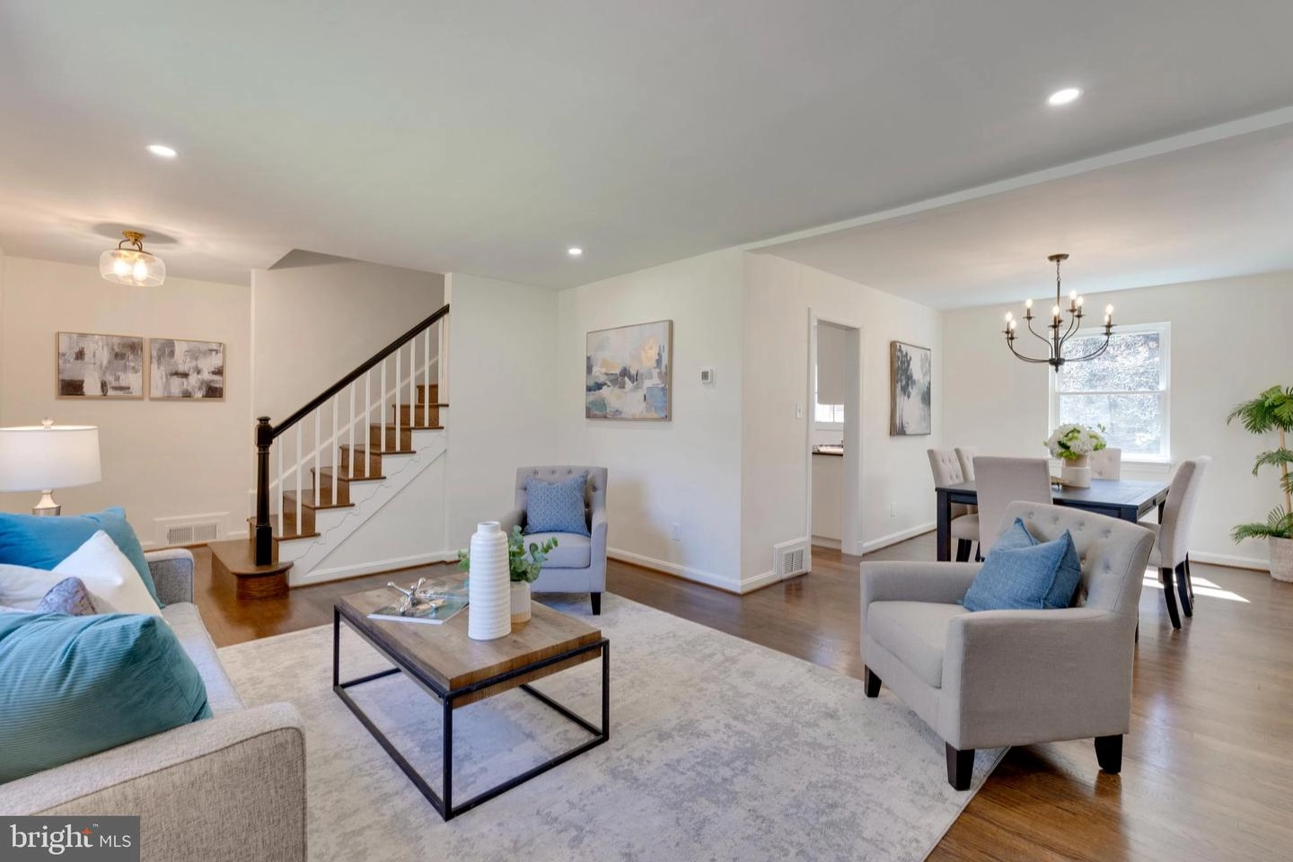 Living - 214 Dale Dr, Silver Spring, MD 20910 photo 5 of 8