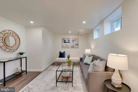 Living - 214 Dale Dr, Silver Spring, MD 20910 photo 7 of 8