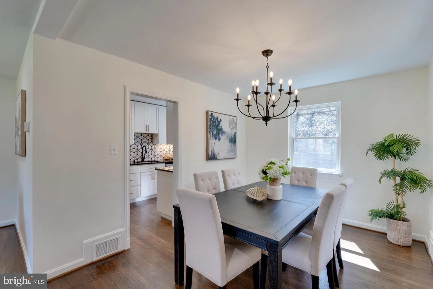 Dining - 214 Dale Dr, Silver Spring, MD 20910 photo 2 of 2