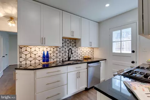 Kitchen - 214 Dale Dr, Silver Spring, MD 20910 photo 1 of 3