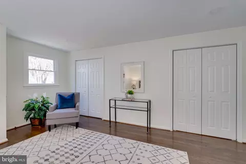 Bedroom - 214 Dale Dr, Silver Spring, MD 20910 photo 4 of 5