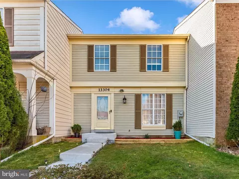 13304 Country Ridge Dr, Germantown, MD 20874