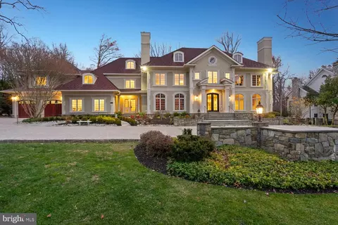 9113 Burning Tree Rd, Bethesda, MD 20817