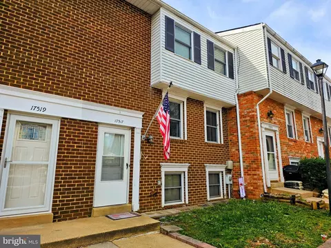 17517 Kohlhoss Rd, Poolesville, MD 20837