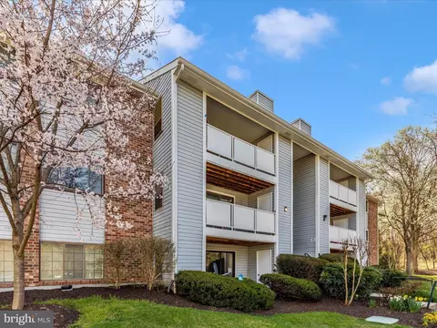 12301 Silvergate Way #906, Germantown, MD 20874