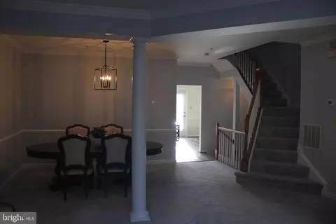 Entry Way - 2102 Elm Tree Ln, Silver Spring, MD 20906 photo 10 of 15