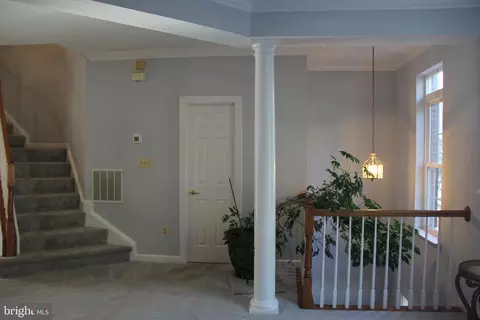 Entry Way - 2102 Elm Tree Ln, Silver Spring, MD 20906 photo 12 of 15