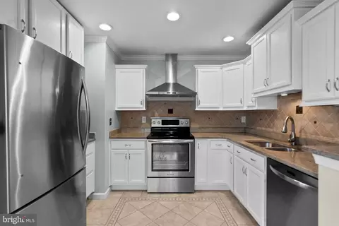 21 Valleyfield Ct, Silver Spring, MD 20906 photo 12