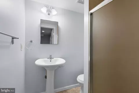 21 Valleyfield Ct, Silver Spring, MD 20906 photo 30
