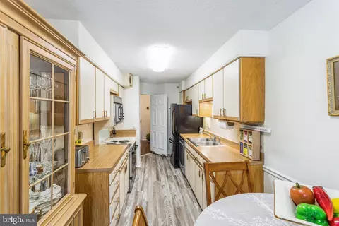 15107 Interlachen Dr #2-401, Silver Spring, MD 20906 photo 13