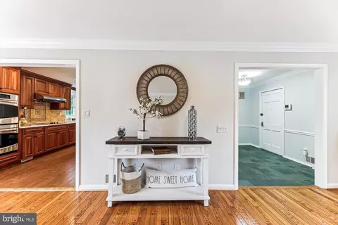 Other - 8500 Fox Run, Potomac, MD 20854 photo 3 of 15