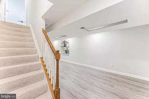 Entry Way - 8500 Fox Run, Potomac, MD 20854 photo 2 of 2