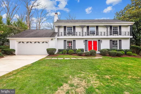 8500 Fox Run, Potomac, MD 20854