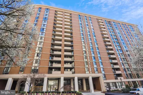 4620 N Park Ave #1604E, Chevy Chase, MD 20815