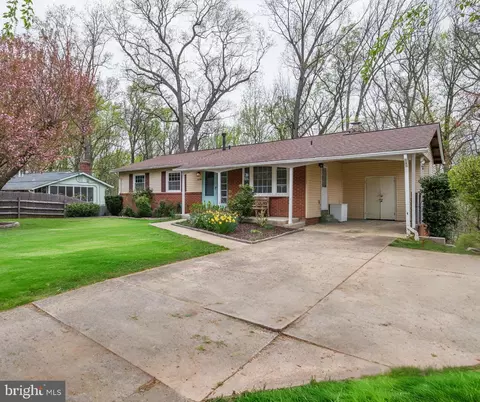 Exterior - 13129 Clifton Rd, Silver Spring, MD 20904 photo 2 of 6