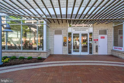 930 Wayne Ave #1111, Silver Spring, MD 20910 photo 2