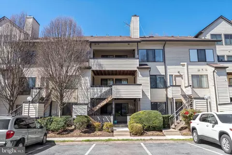 18460 Bishopstone Ct, Montgomery Village, MD 20886