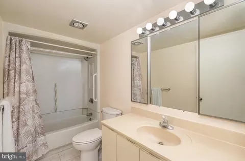 15101 Interlachen Dr #623, Silver Spring, MD 20906 photo 21