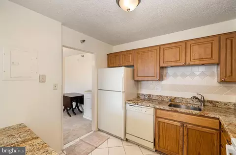 15101 Interlachen Dr #623, Silver Spring, MD 20906 photo 14