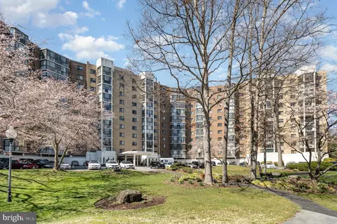 15101 Interlachen Dr #623, Silver Spring, MD 20906 photo 2