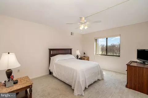 15101 Interlachen Dr #623, Silver Spring, MD 20906 photo 15