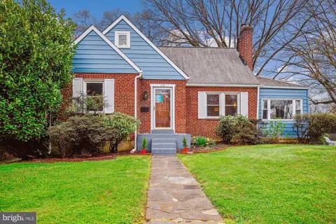 Exterior - 610 Forest Glen Rd, Silver Spring, MD 20901 photo 2 of 12