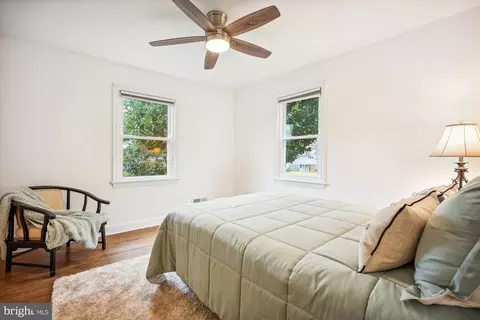 Bedroom - 610 Forest Glen Rd, Silver Spring, MD 20901 photo 1 of 8