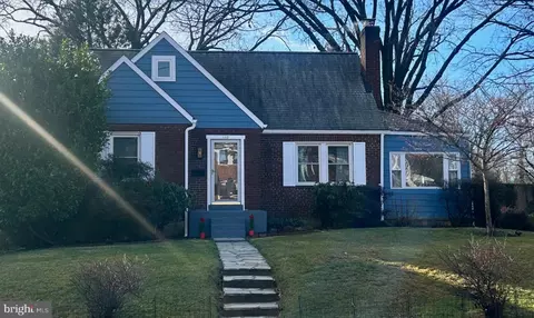 610 Forest Glen Rd, Silver Spring, MD 20901